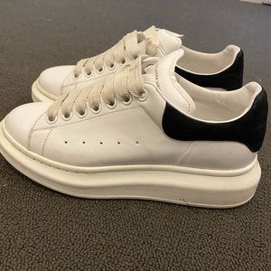 Alexander McQueen Sneaker